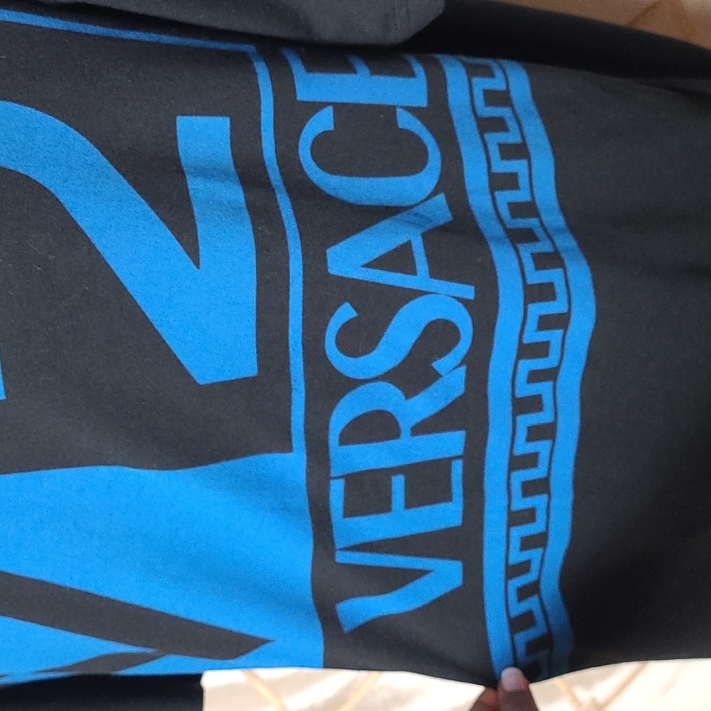 VERSACE V2 black men's t-shirt with blue logo size S - Picture 5 of 10
